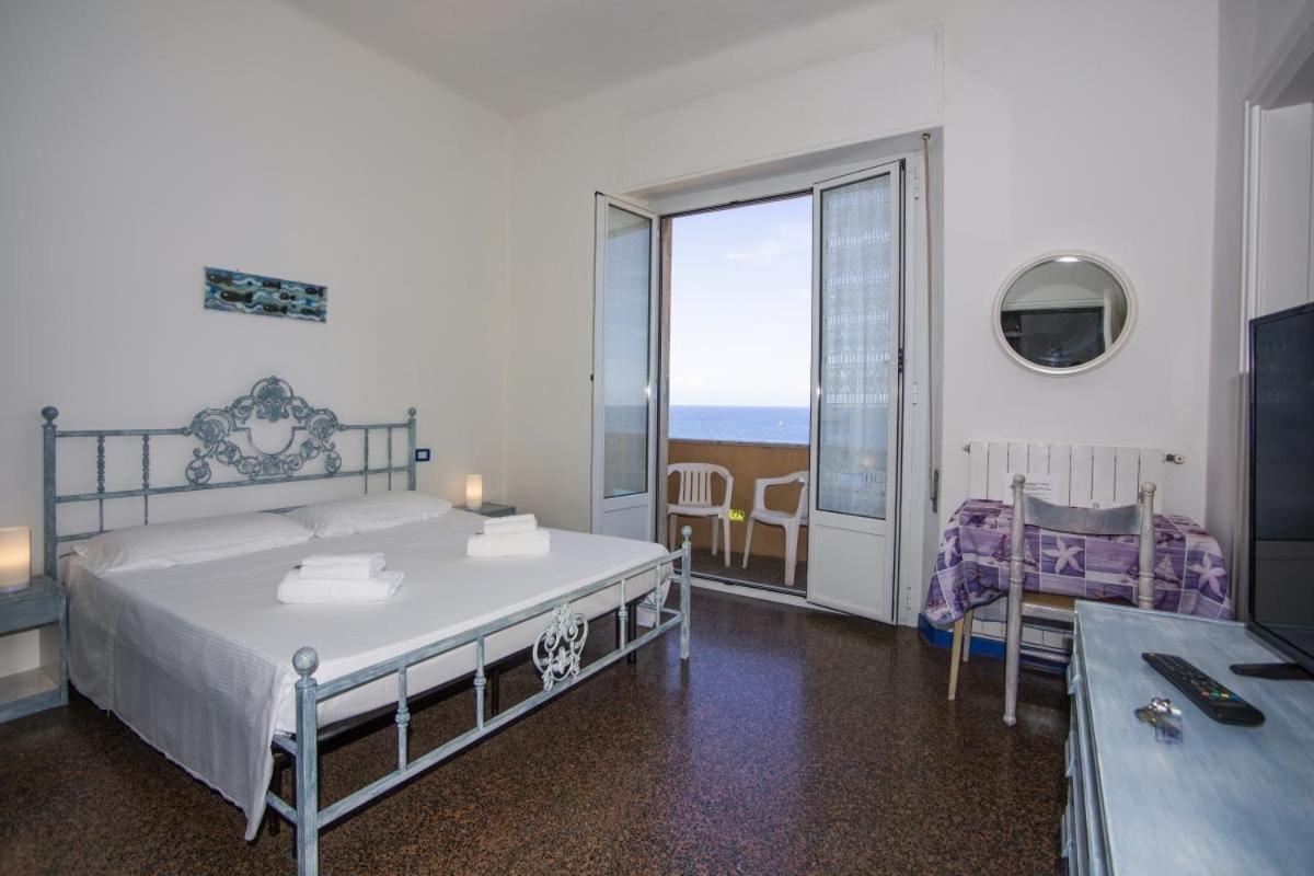 Albergo Miramare Bergeggi Exterior foto