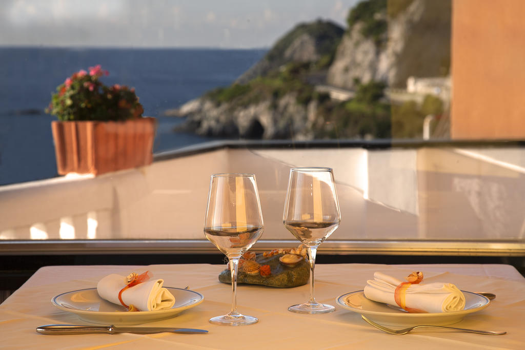 Albergo Miramare Bergeggi Exterior foto