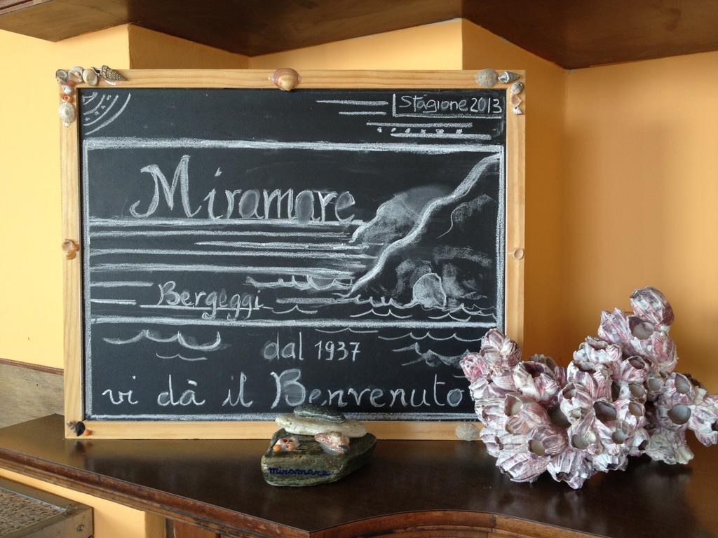 Albergo Miramare Bergeggi Exterior foto