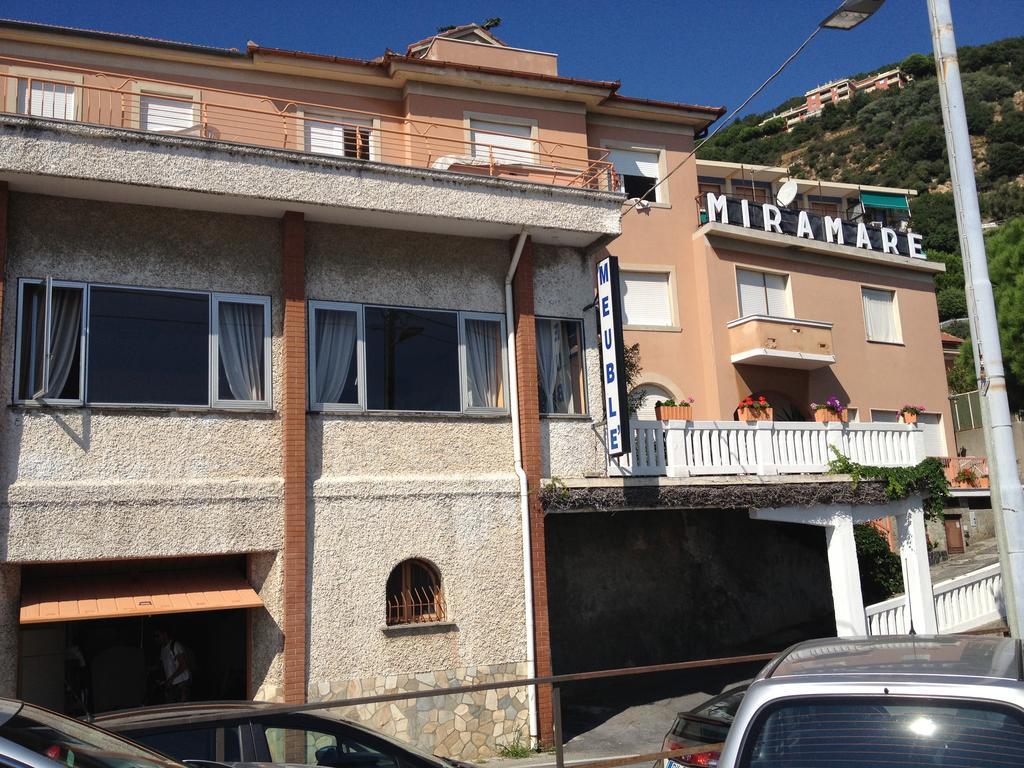 Albergo Miramare Bergeggi Exterior foto